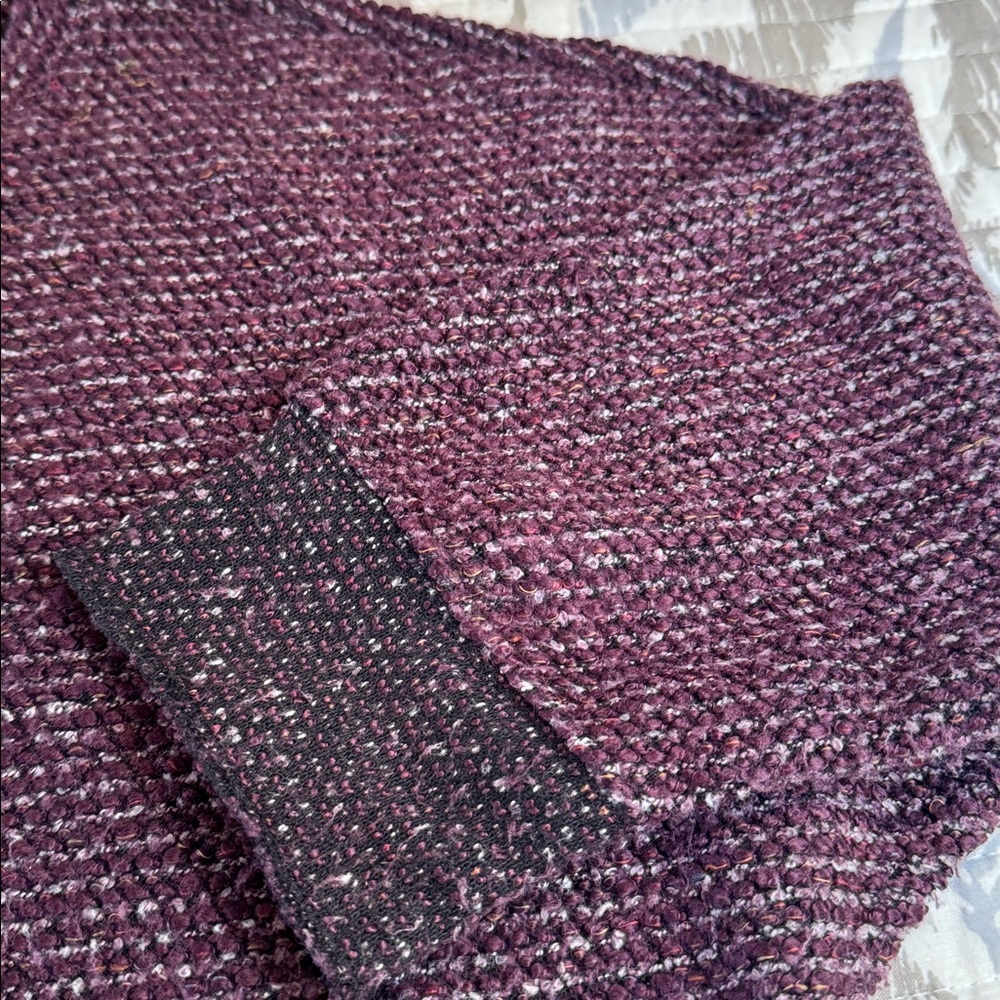 Kut from the Kloth sweater purple and black women’s size medium - Picture 4 of 9